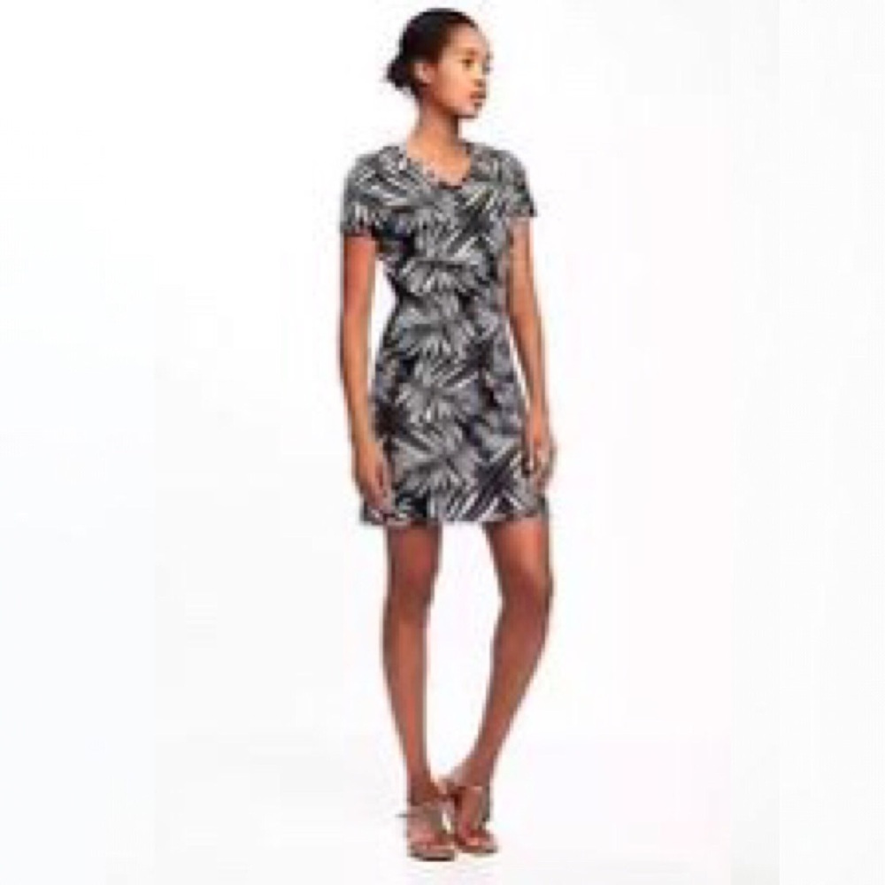 B&W Tropical Palm V-Neck T-Shirt Dress